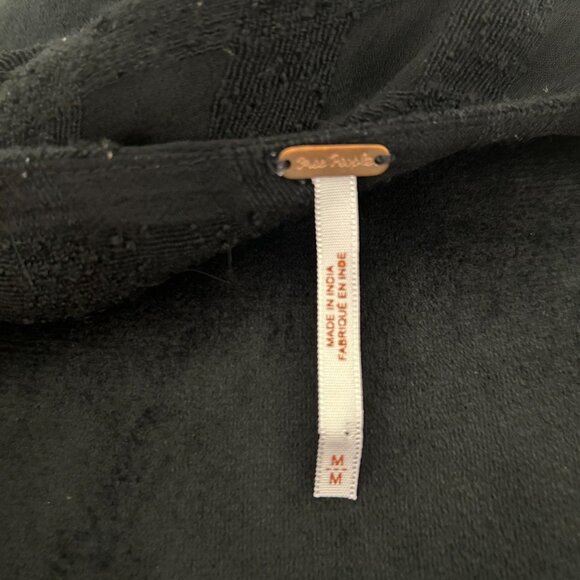 Free People Lace Dress Black Flare Sleeve Deep V Boho Open Back Gothcore SZM - Picture 9 of 11